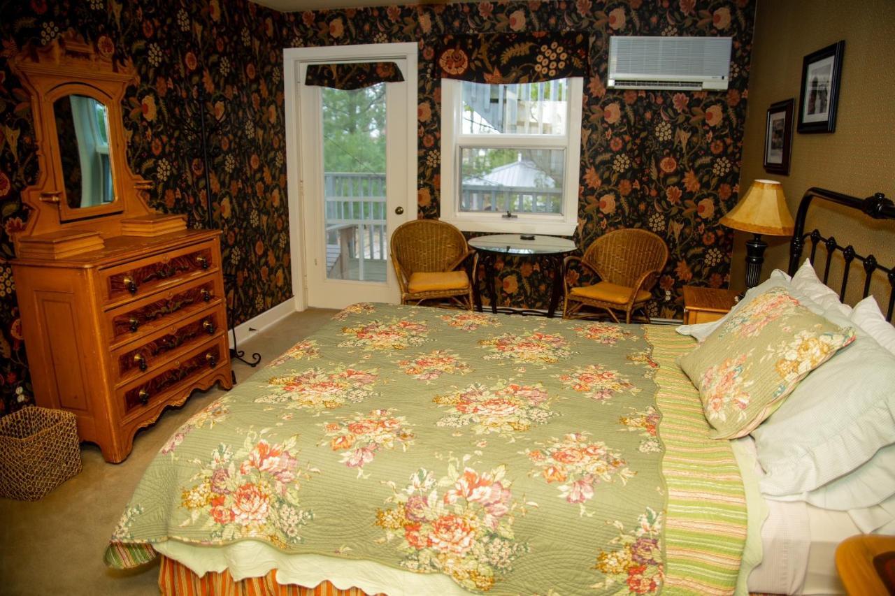 Sylvan Inn Bed&Breakfast Glen Arbor Eksteriør bilde