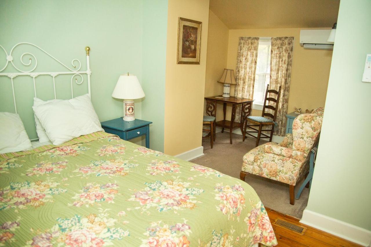 Sylvan Inn Bed&Breakfast Glen Arbor Eksteriør bilde