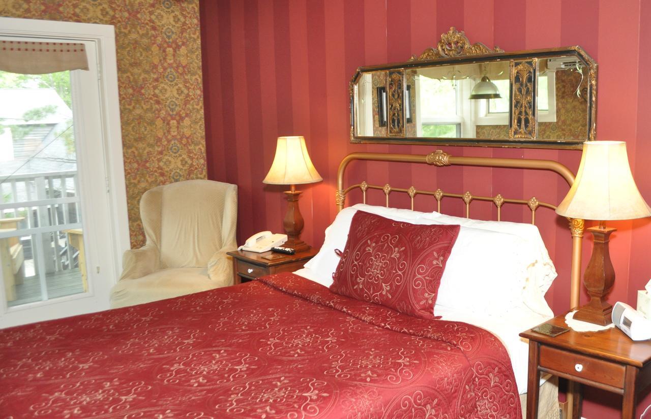 Sylvan Inn Bed&Breakfast Glen Arbor Eksteriør bilde